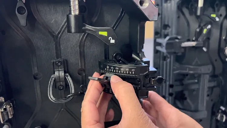 How to Adjust the Curvature Lock